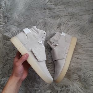 Adidas Tubular Invader Strap Size 7 Casual Shoe